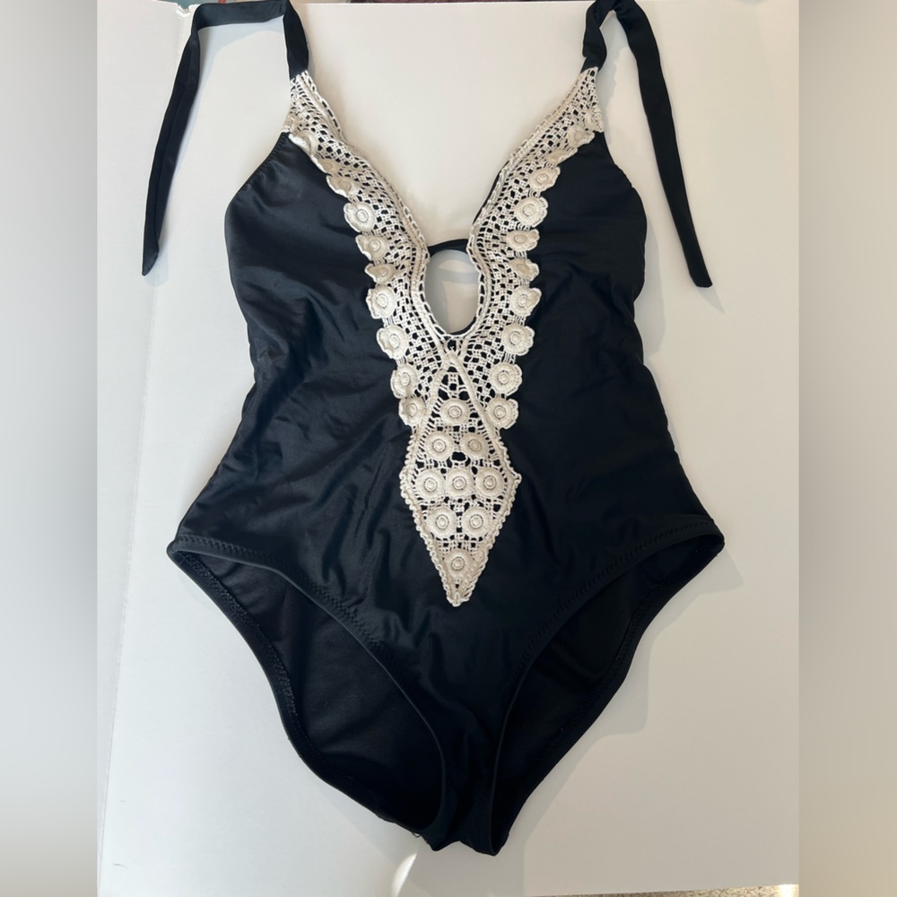One piece bathing suit